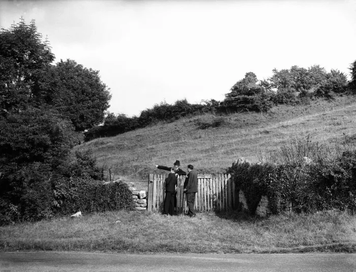 Framed Print : View looking across to Bloomfield Tump, Bath, 9th August 1951