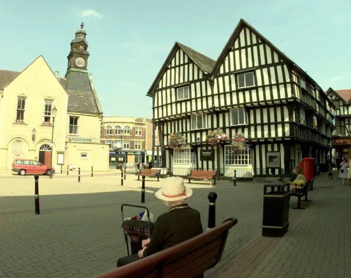Framed Print : A view across Market Place in Evesham Framed Print : A view across Market Place in Evesham
