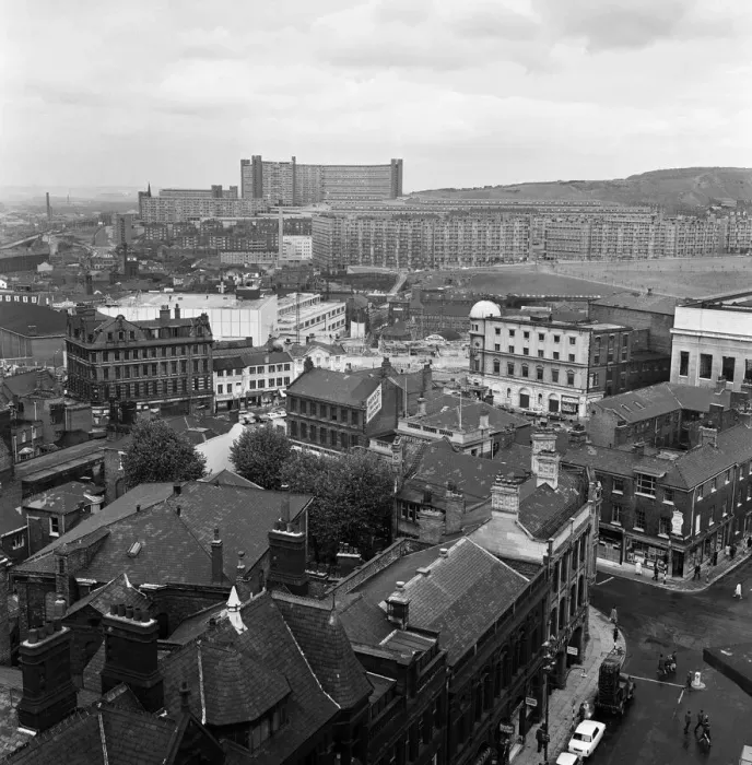 Framed Print : View of Park Hill flats, Sheffield, taken from the Town Hall. 21st August 1967