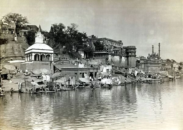 View of Tengales on the River Ganges, Benares, India 1913