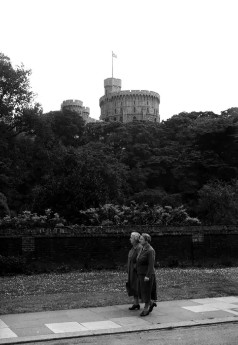 Framed Print : Views of the Round Tower at Windsor Castle, Berkshire. 23rd May 1957