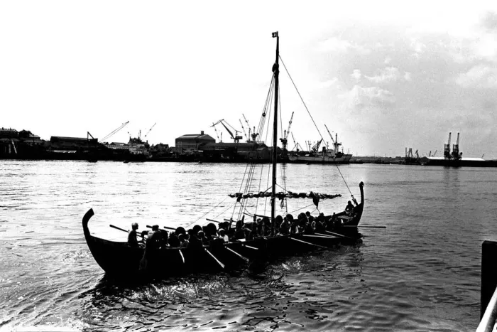 Framed Print : A Viking longboat arriving on the river Tyne for the Newcastle Regatta in July 1980