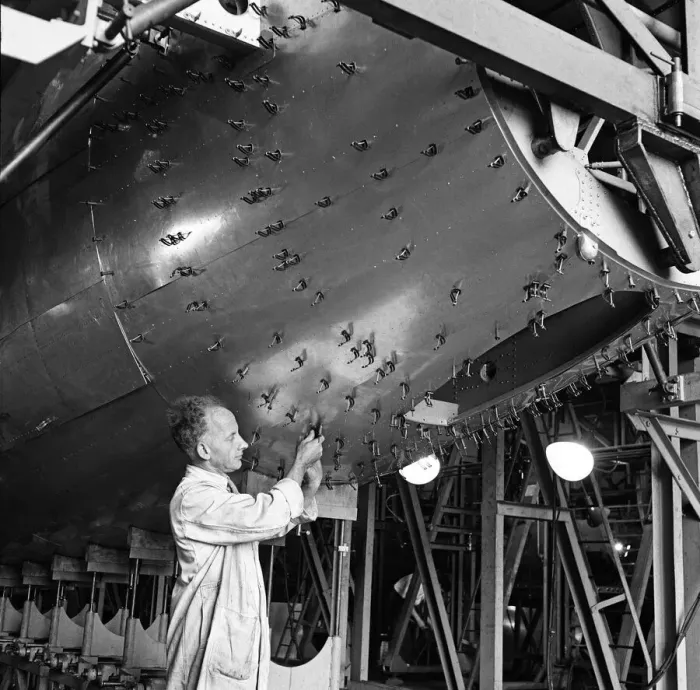 Framed Print : Viking vickers airliners under construction. Circa 1946 Framed Print : Viking vickers airliners under construction. Circa 1946
