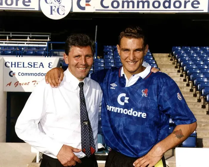 Framed Print : Vinnie Jones with manager Ian Porterfield - August 1987 Football Chelsea FC Framed Print : Vinnie Jones with manager Ian Porterfield - August 1987 Football Chelsea FC