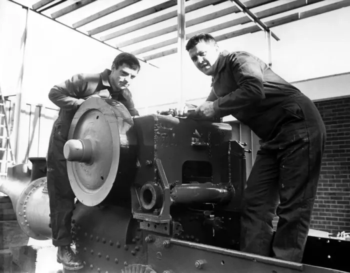 Framed Print : A vintage 1947 steam roller being restored by Joe Shiel, left Framed Print : A vintage 1947 steam roller being restored by Joe Shiel, left
