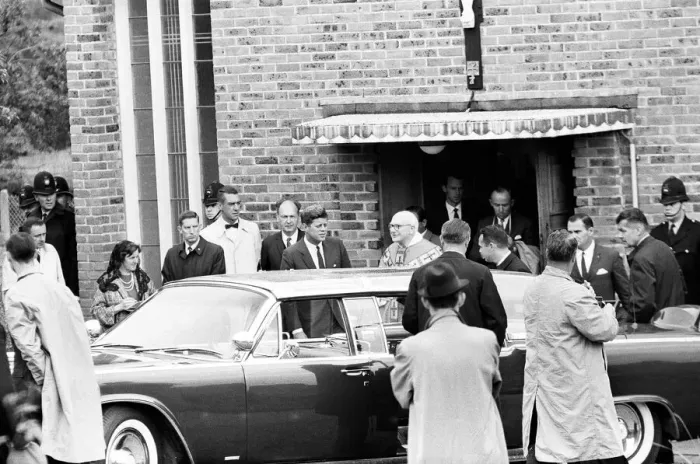 Framed Print : The visit of American President John F Kennedy to England Framed Print : The visit of American President John F Kennedy to England