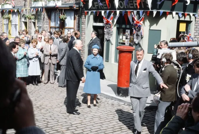 Framed Print : Visit by her Majesty Queen Elizabeth II and her husband Prince Philip, Duke of Edinburgh Framed Print : Visit by her Majesty Queen Elizabeth II and her husband Prince Philip, Duke of Edinburgh