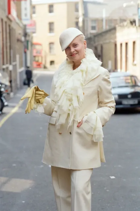 Framed Print : Vivienne Westwood, pictured outside her London office. 12th June 1992 Framed Print : Vivienne Westwood, pictured outside her London office. 12th June 1992