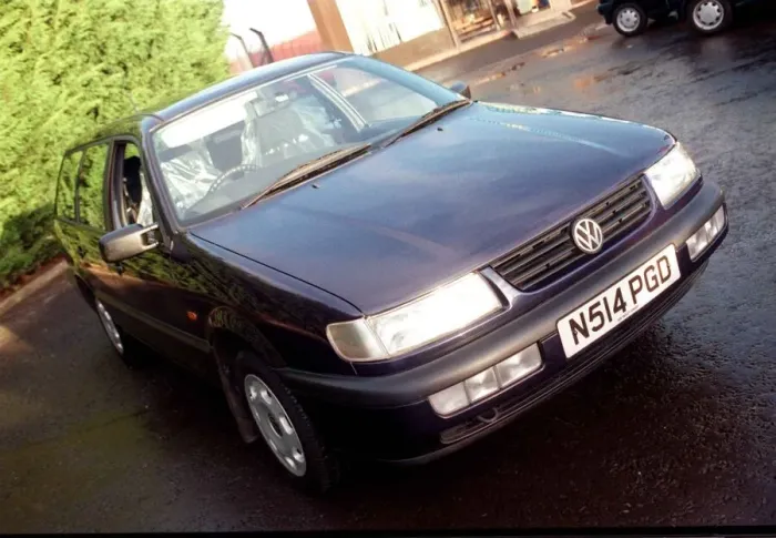 Framed Print : VW PASSAT ESTATE JANUARY 1998 FOR SECOND HAND CAR SLOT FOR ROAD RECORD Framed Print : VW PASSAT ESTATE JANUARY 1998 FOR SECOND HAND CAR SLOT FOR ROAD RECORD
