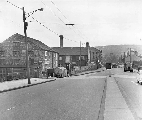 Wakefield Road looking towards Aspley, Huddersfield Circa June 1965