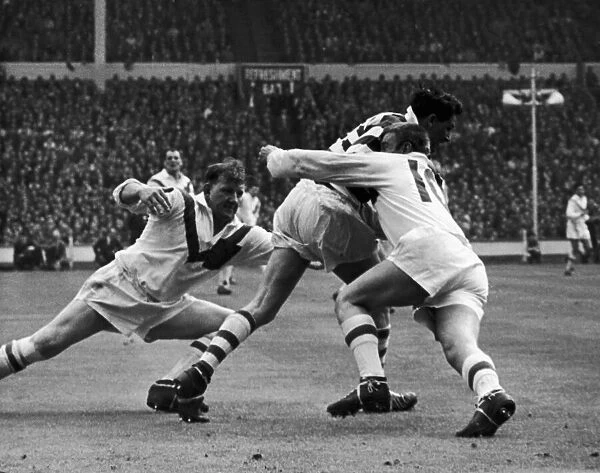 Wakefield Trinity v Wigan Rugby League Cup Final. Wakefield Poynson (left