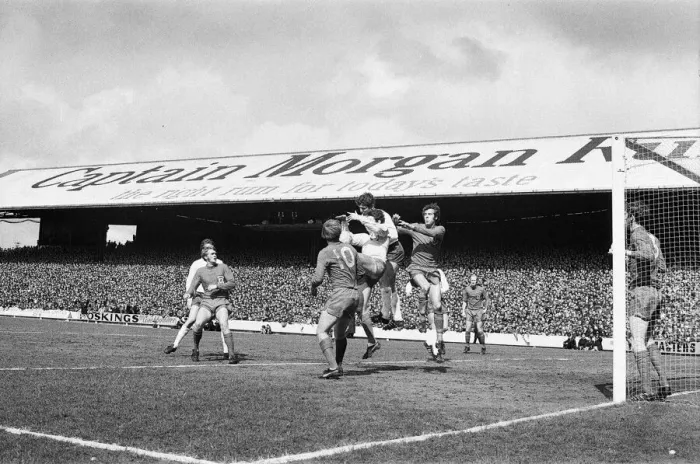 Framed Print : Wales 1-1 England, Home International Championship, Ninian Park, Sloper Road, Cardiff