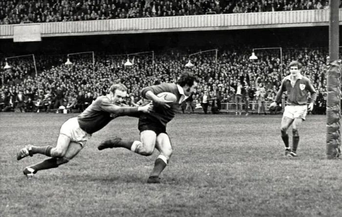 Framed Print : Wales v Ireland - 1971 - Rugby Gareth Edwards proves to strong for Ireland Framed Print : Wales v Ireland - 1971 - Rugby Gareth Edwards proves to strong for Ireland