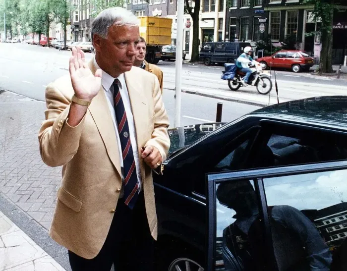 Framed Print : Wallace Mercer Hearts football chief leaves Amsterdam for the South of France waving hand Framed Print : Wallace Mercer Hearts football chief leaves Amsterdam for the South of France waving hand