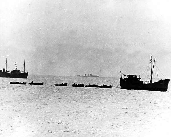 War Dunkirk convoy of battleships at sea June 1940