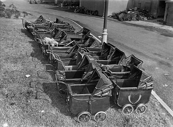 Waron Waste: Not scene at baby show - But mothers war effort