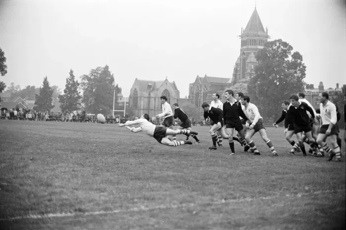 Framed Print : Warwick v London Wasps, Rugby Union match at Rugby School, Rugby, Warwickshire Framed Print : Warwick v London Wasps, Rugby Union match at Rugby School, Rugby, Warwickshire