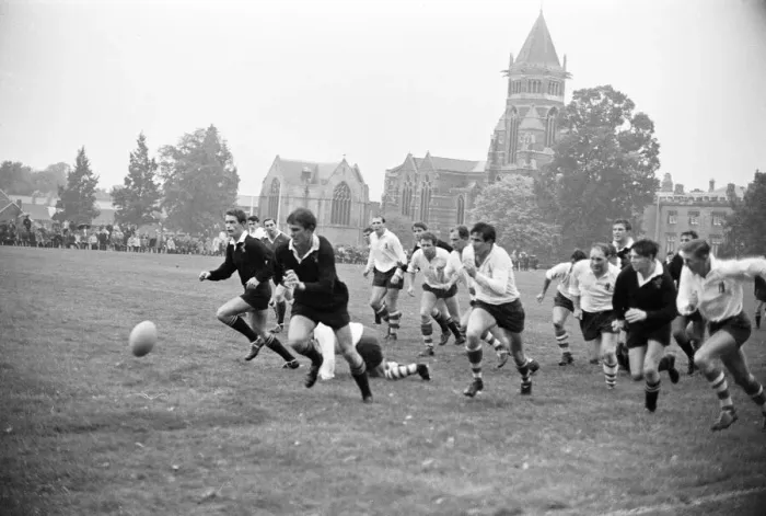 Framed Print : Warwick v London Wasps, Rugby Union match at Rugby School, Rugby, Warwickshire Framed Print : Warwick v London Wasps, Rugby Union match at Rugby School, Rugby, Warwickshire