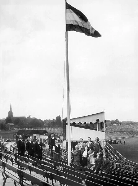 Warwick win County Cricket Championship. Hoisting of the flag at the county ground at
