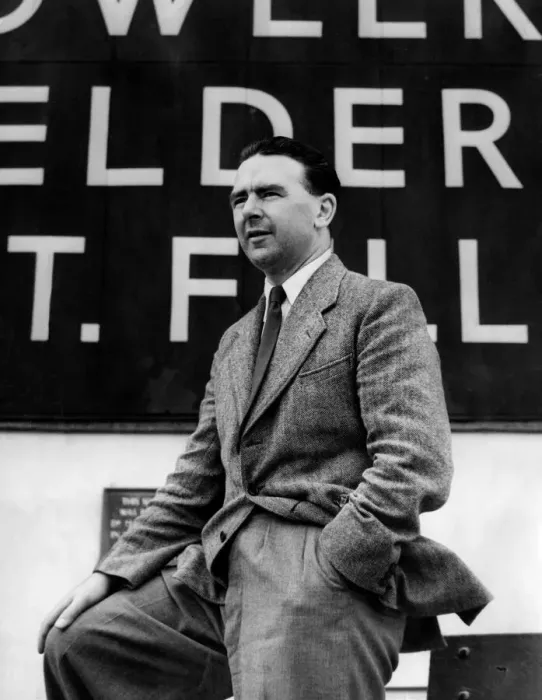 Framed Print : Warwickshire County Cricket Club secretary Leslie Deakins. August 1951