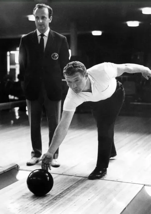 Framed Print : Watched by Mr. Chas. Blakely, assistant manager of the Top Rank Bowl in Queen Victoria