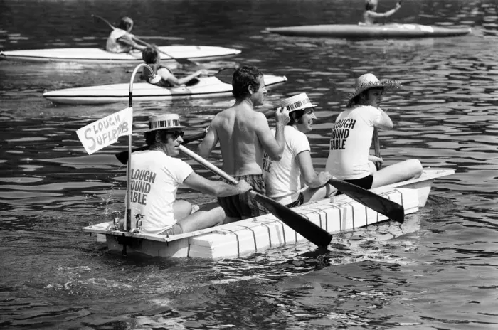 Framed Print : Water Carnival, Thameside, July 1976. General Scenes. Slough Round Table. Slough Superb Framed Print : Water Carnival, Thameside, July 1976. General Scenes. Slough Round Table. Slough Superb
