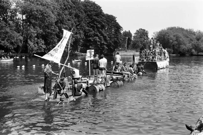 Framed Print : Water Carnival, Thameside, July 1976. General Scenes Framed Print : Water Carnival, Thameside, July 1976. General Scenes