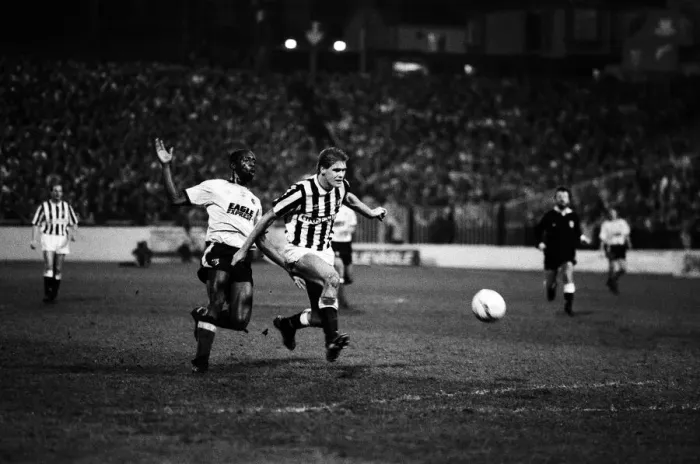 Framed Print : Watford v Newcastle United, FA Cup 3rd round replay, final score 2-2. 10th January 1989 Framed Print : Watford v Newcastle United, FA Cup 3rd round replay, final score 2-2. 10th January 1989