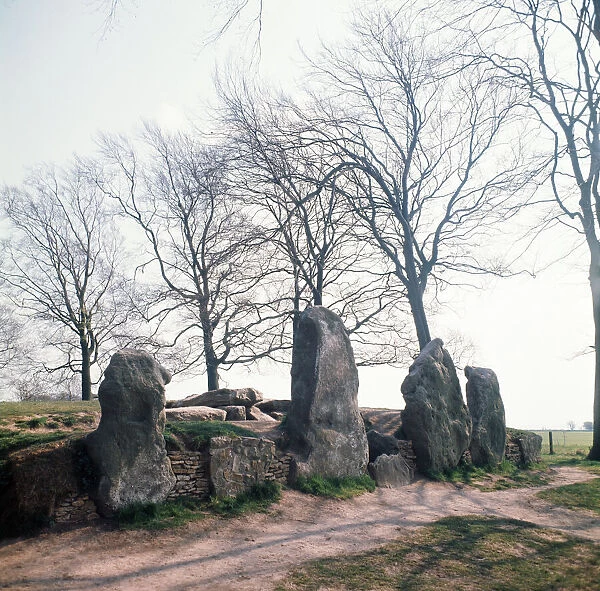 Waylands Smithy, a Neolithic long barrow and chamber tomb situated in the Vale of
