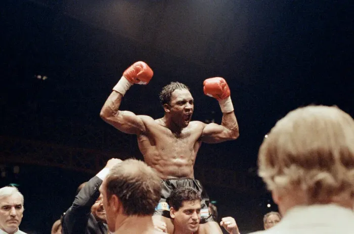 Framed Print : WBC super-middleweight title, Nigel Benn vs Lou Gent. Earls Court Exhibition Centre Framed Print : WBC super-middleweight title, Nigel Benn vs Lou Gent. Earls Court Exhibition Centre
