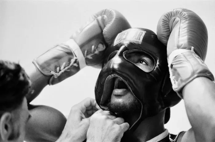Framed Print : WBC and WBA world champion Marvin Hagler training for his sixth defence of his world