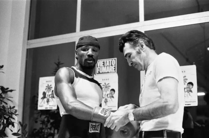 Framed Print : WBC and WBA world champion Marvin Hagler training for his sixth defence of his world Framed Print : WBC and WBA world champion Marvin Hagler training for his sixth defence of his world
