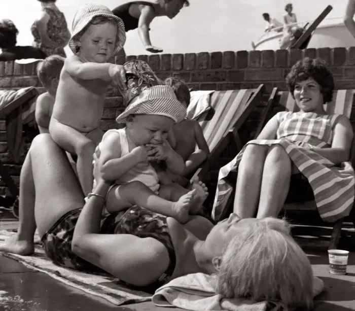 Framed Print : Weather - Hot Sunny Sunbathing Children Playing in the Sun - 2 babies sitting Framed Print : Weather - Hot Sunny Sunbathing Children Playing in the Sun - 2 babies sitting