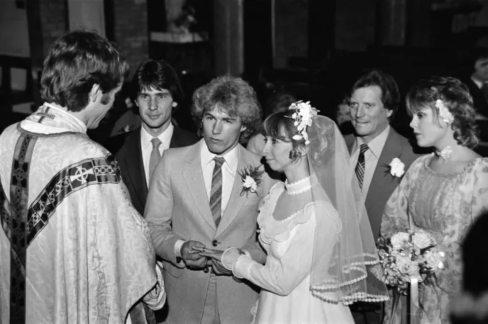 Framed Print : The wedding of Coronation Streets Brian Tilsley and Gail Potter Framed Print : The wedding of Coronation Streets Brian Tilsley and Gail Potter