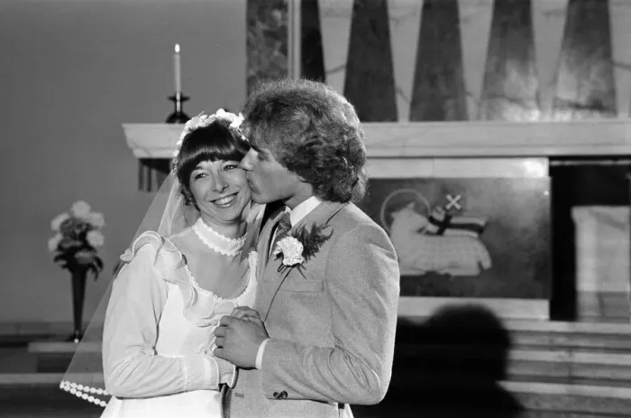 Framed Print : The wedding of Coronation Streets Brian Tilsley and Gail Potter Framed Print : The wedding of Coronation Streets Brian Tilsley and Gail Potter