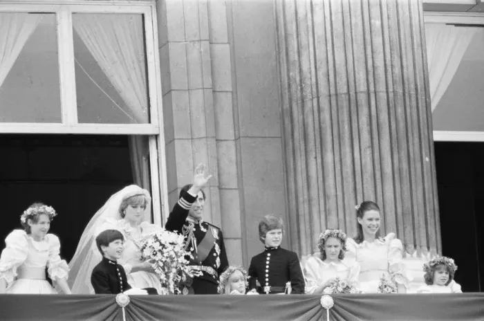 Framed Print : Wedding day of Prince Charles & Lady Diana Spencer, 29th July 1981 Framed Print : Wedding day of Prince Charles & Lady Diana Spencer, 29th July 1981