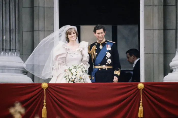Framed Print : The wedding of HRH Prince Charles, The Prince of Wales, to Lady Diana Spencer Framed Print : The wedding of HRH Prince Charles, The Prince of Wales, to Lady Diana Spencer