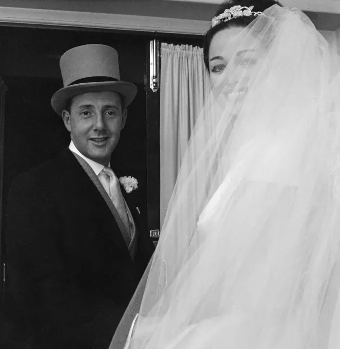 Framed Print : The wedding of Jackie Collins and Wallace Austin at Grosvenor House. 13th December 1960