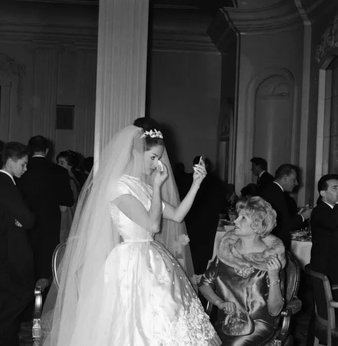 Framed Print : The wedding of Jackie Collins and Wallace Austin at Grosvenor House. 13th December 1960 Framed Print : The wedding of Jackie Collins and Wallace Austin at Grosvenor House. 13th December 1960