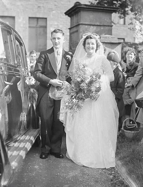 Wedding Motor Cyclist Geof Duke & Pat Reid DM 15  /  9  /  1951 B4513  /  6