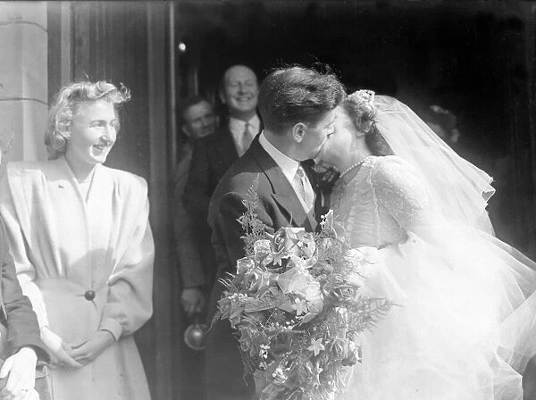 Wedding Motor Cyclist Geof Duke & Pat Reid DM 15  /  9  /  1951 B4513  /  1