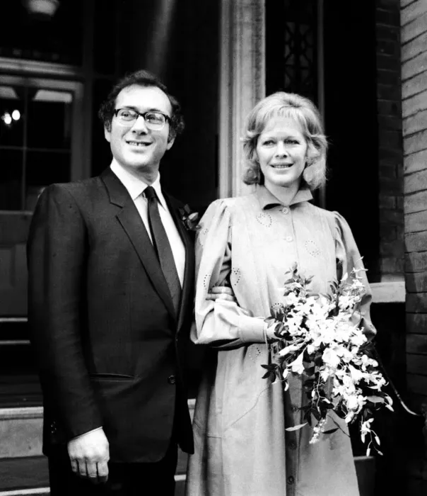 Framed Print : Wedding of playwright Harold Pinter and author Lady Antonia Fraser at Kensington Registry Framed Print : Wedding of playwright Harold Pinter and author Lady Antonia Fraser at Kensington Registry
