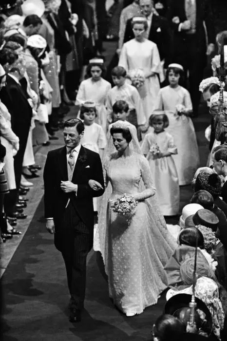 Framed Print : The wedding of Princess Alexandra of Kent and Angus Ogilvy at Westminster Abbey Framed Print : The wedding of Princess Alexandra of Kent and Angus Ogilvy at Westminster Abbey