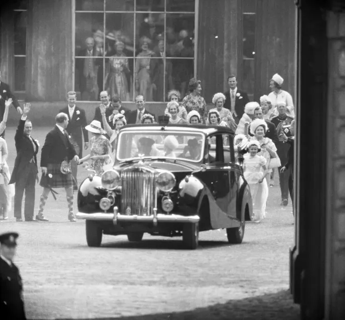 Framed Print : The wedding of Princess Margaret and Antony Armstrong-Jones at Westminster Abbey