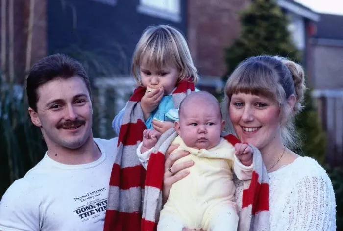 Framed Print : The Wedding television programme Mark and Karen Jones with baby daughter Sara Framed Print : The Wedding television programme Mark and Karen Jones with baby daughter Sara