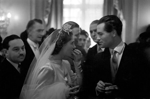 Wedding of tennis star Kay Stammers. August 1937 OL304K