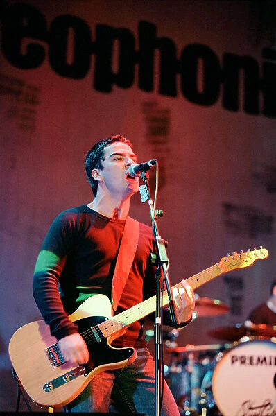 Welsh rock band Stereophonics performing at Cardiff Castle. 12th June 1998