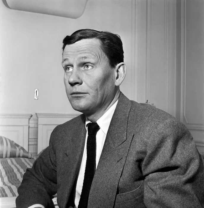 Framed Print : Wendell Corey - U. S. films star. December 1952 C6386-001