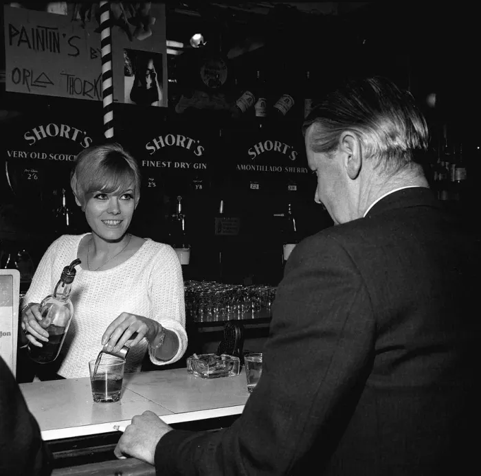 Framed Print : Wendy Richard Actress Model aged 19 years old May 1966 serving behind a bar near Framed Print : Wendy Richard Actress Model aged 19 years old May 1966 serving behind a bar near