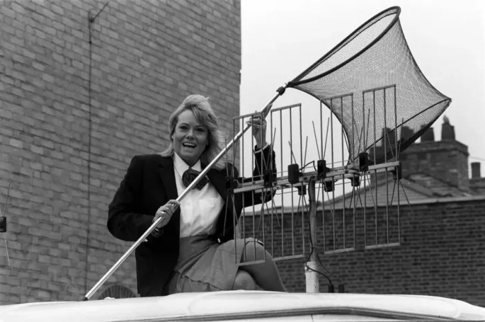 Framed Print : WENDY RICHARD ON A TV DETECTOR VAN WITH A BUTTERFLY NET 06  /  02  /  1987
